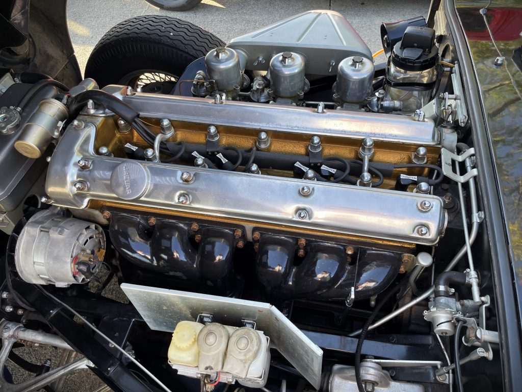 4.2L V12 Engine in a Jaguar XKE E-Type