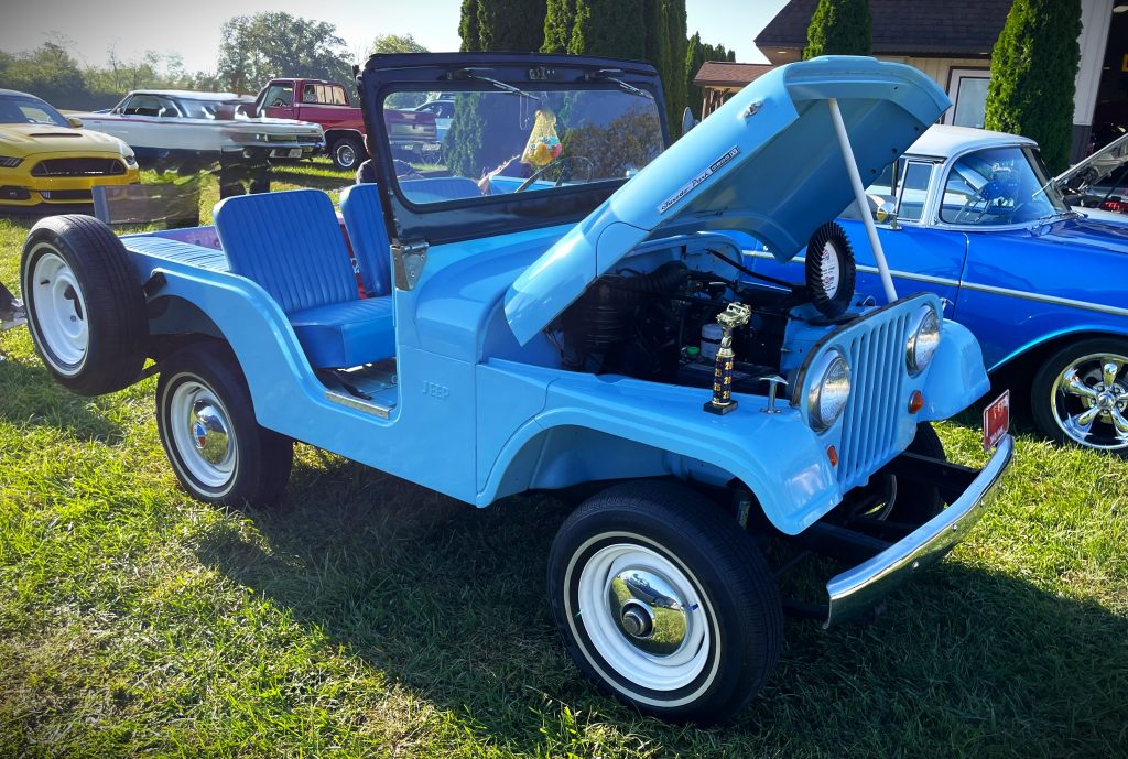 1966 Jeep CJ-5 Tuxedo Park with hood up