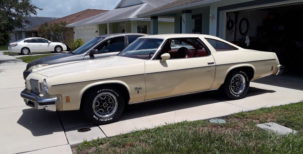 Ivan Toledo's 1974 Olds Cutlass S with ralllye wheels and BFGoodrich Radial T/A tires