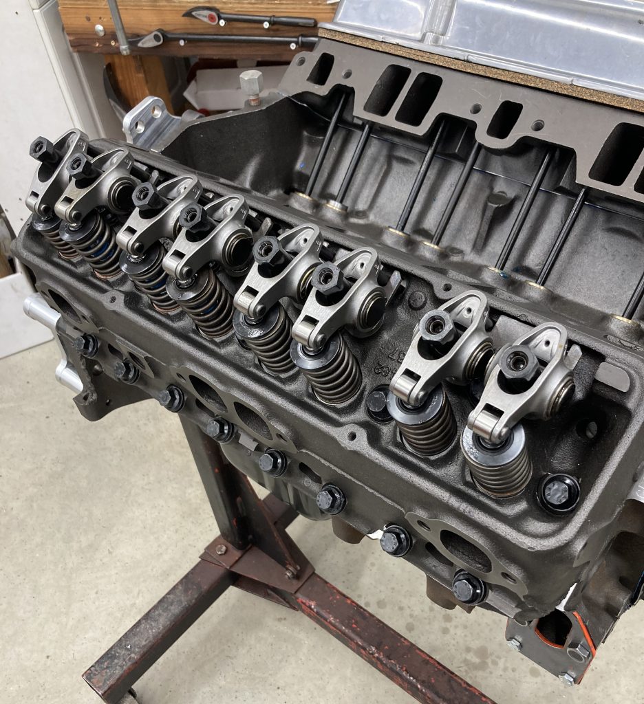 COMP Cams steel roller rocker arms for small block Chevy