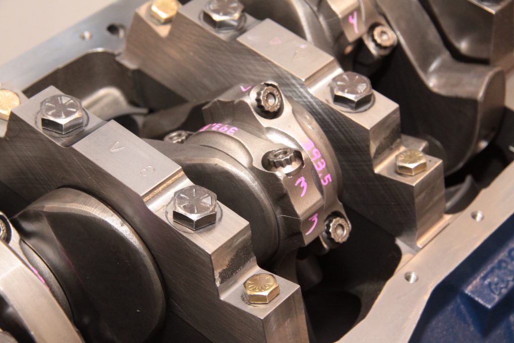 Crankshaft in Ford Performance Parts Boss 347 short block 