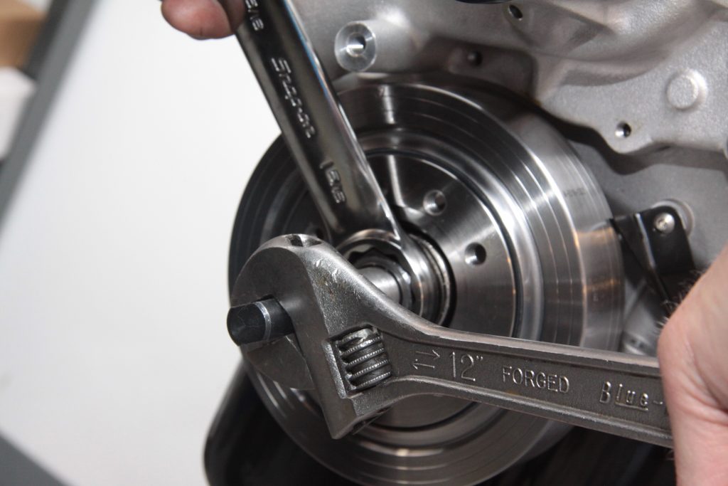 Installing Ford Performance Parts harmonic damper for small block Ford