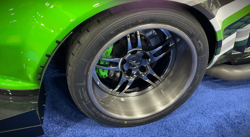 Green Mamba Stingray Corvette, wheel