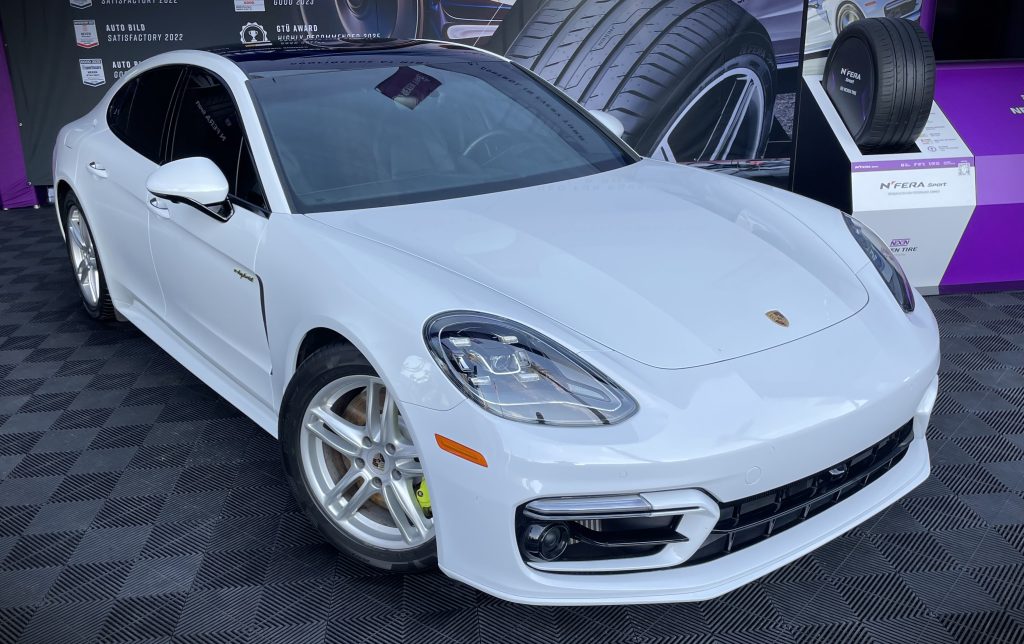 White porsche panamera