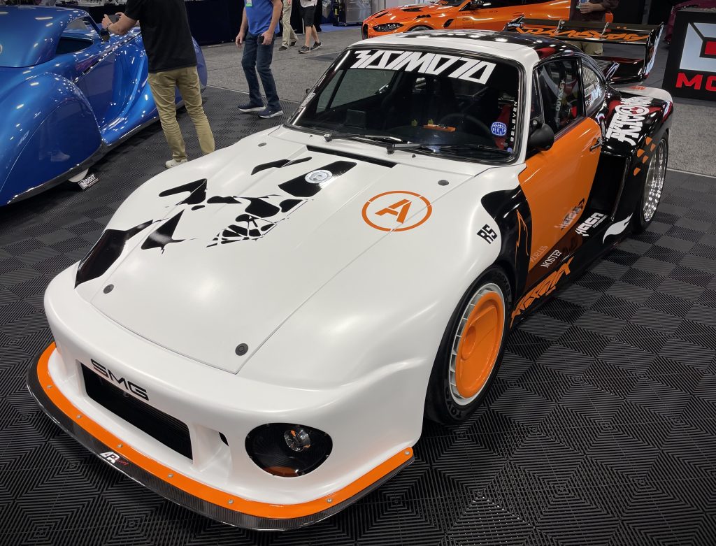 Porsche 911 flauchblau race car slantnose