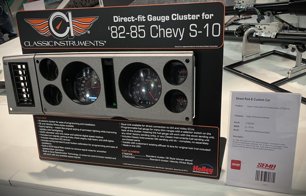Chevy s10 gauge cluster display at SEMA