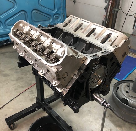 Rebuilt 317 casting cylinder heads on GM LS LQ4 engine