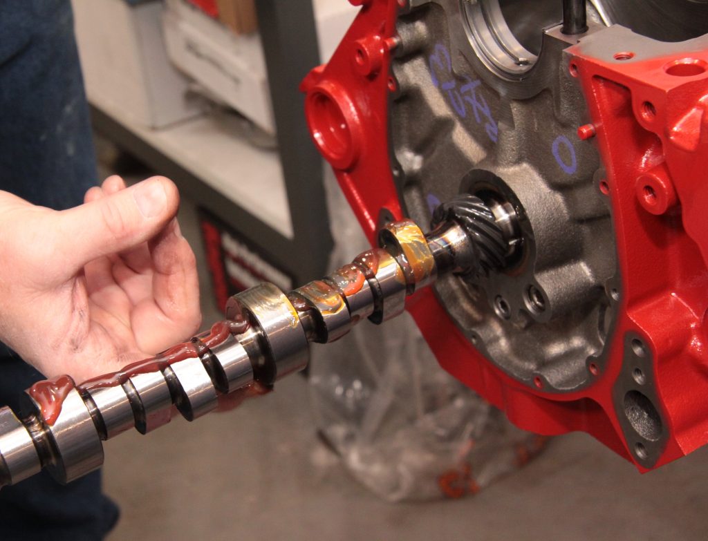COMP Cams Xtreme Energy roller camshaft being installed