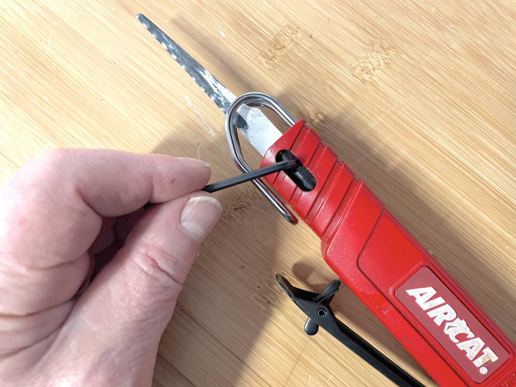 Swapping blades in an AIRCAT air saw
