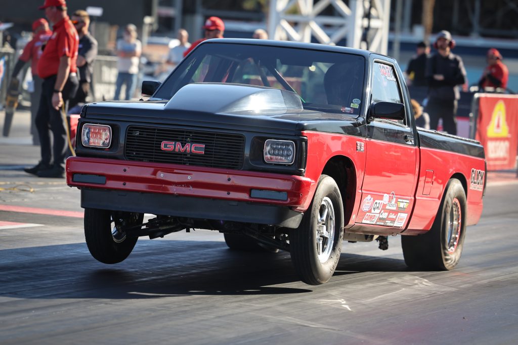 sportsman s-10 race truck launching at track