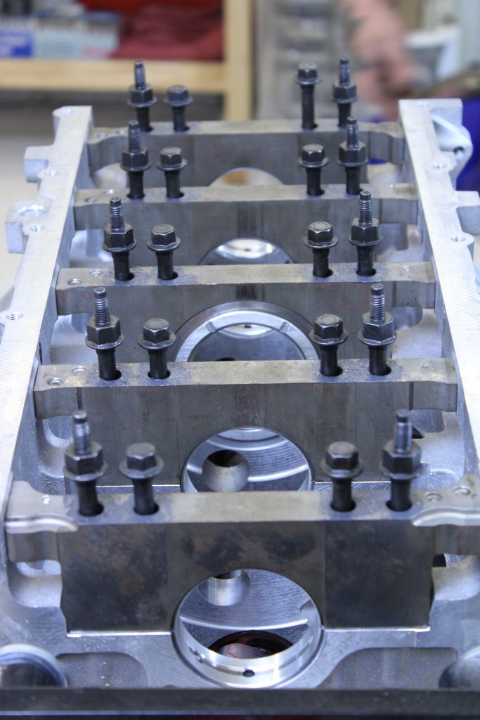 Installing main cap bolts on GM LS1 engine