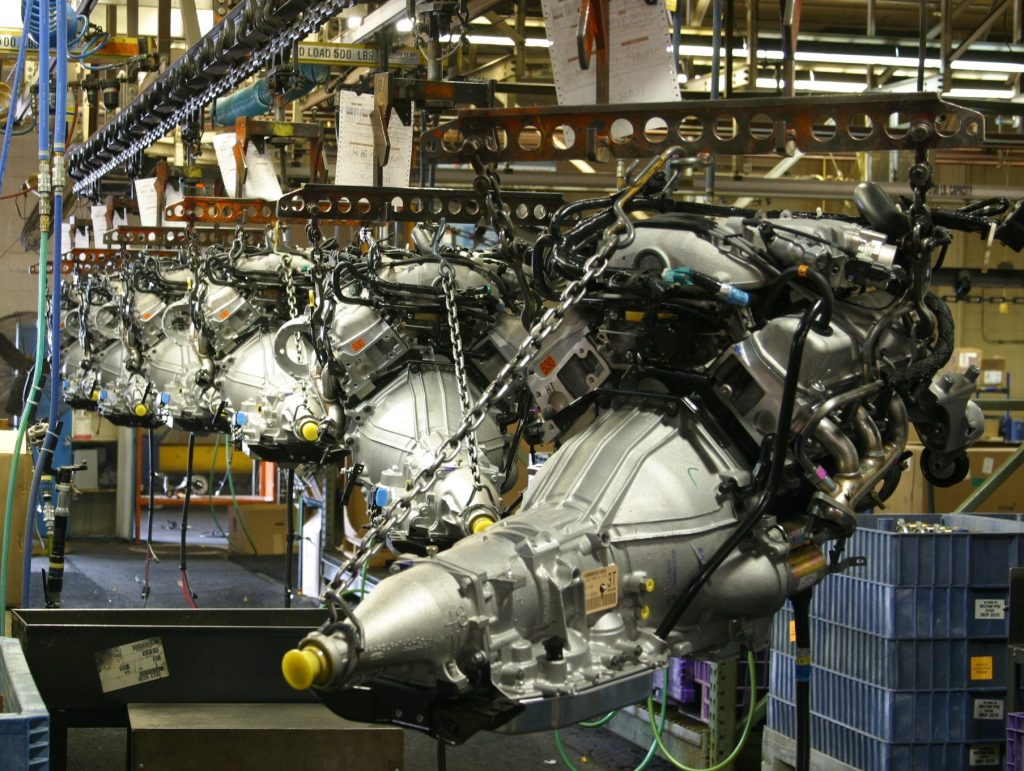 V6 engine/transmission assemblies for 2004 Mustangs