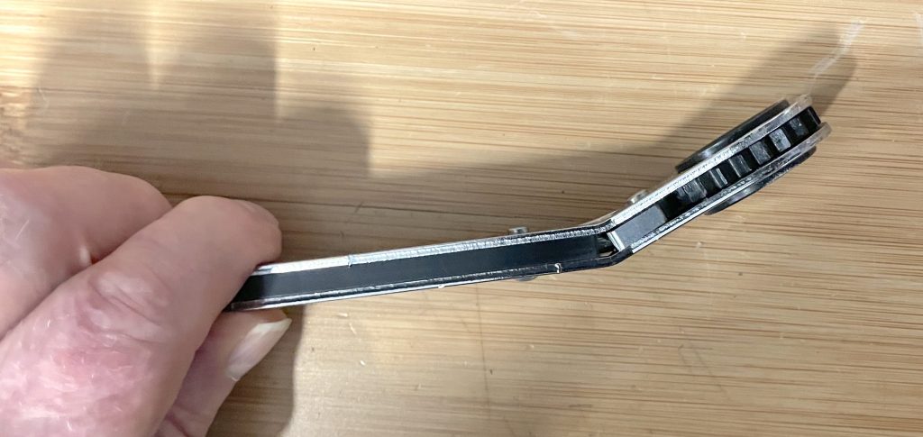 Angled ratcheting box end wrench