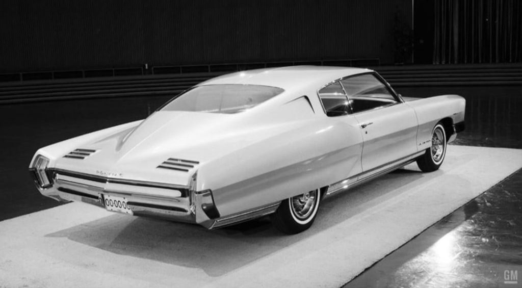 1965 pontiac fastback concept car, GM Press Photo