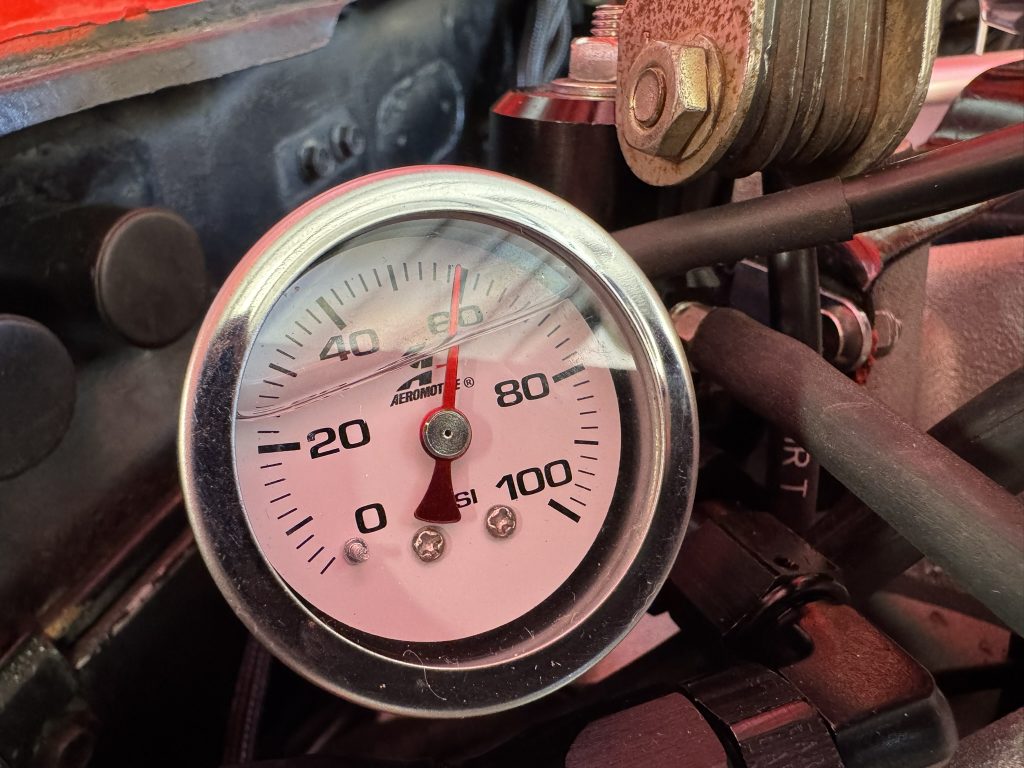 liquid filled fuel pressure gauge installed